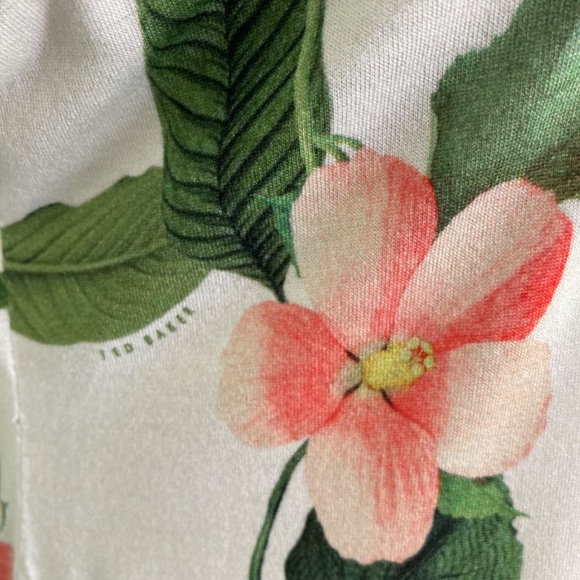 Ted Baker Garden Floral T-Shirt - Picture 3 of 8